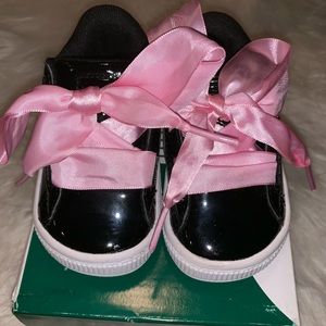 Baby Girl Pumas Size 4